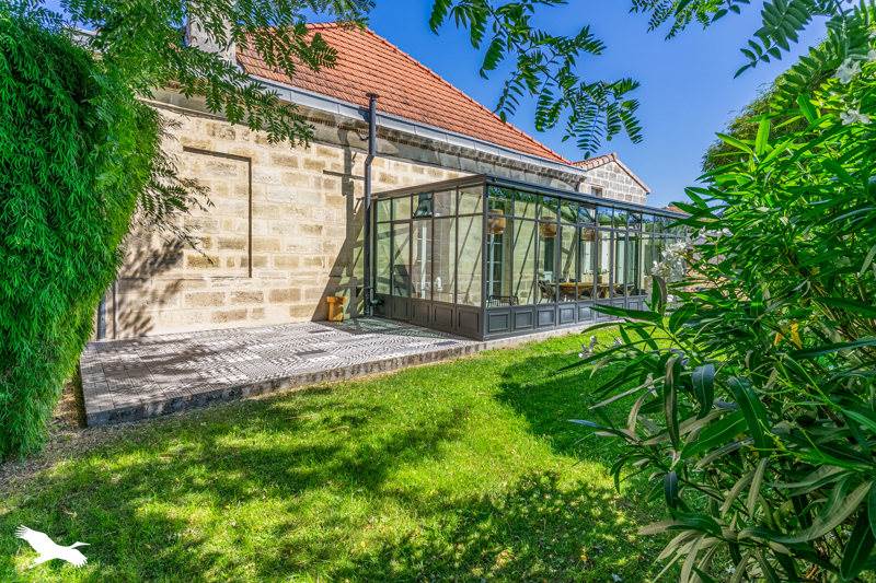 Vente Maison BRUGES - 7 pièces -238 m² - (33520)