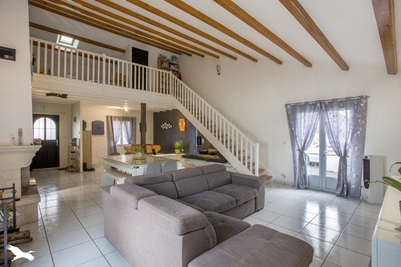 Vente Maison L ILE D ELLE - 5 pièces -143 m² - (85770)