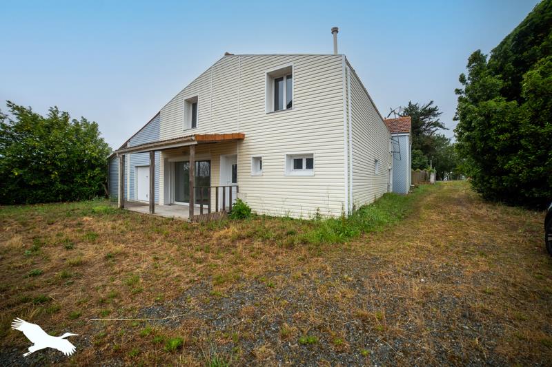 Vente Maison LA RONDE 17170 8 pièces - 245 m²