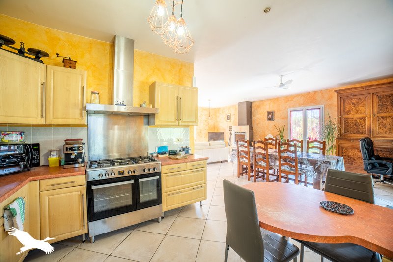 Vente Maison ST JEAN DE LIVERSAY - 6 pièces -127 m² - (17170)
