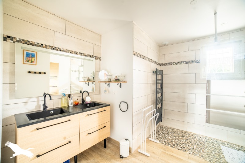 Vente Maison ST JEAN DE LIVERSAY - 6 pièces -120 m² - (17170)
