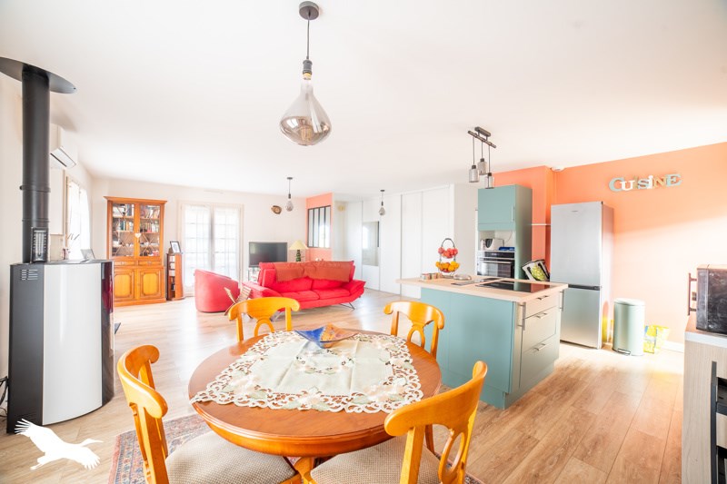 Vente Maison ST JEAN DE LIVERSAY - 6 pièces -120 m² - (17170)
