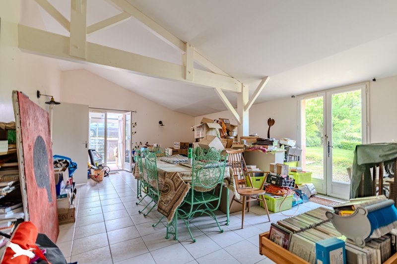 Vente Maison LUGAIGNAC - 8 pièces -194 m² - (33420)