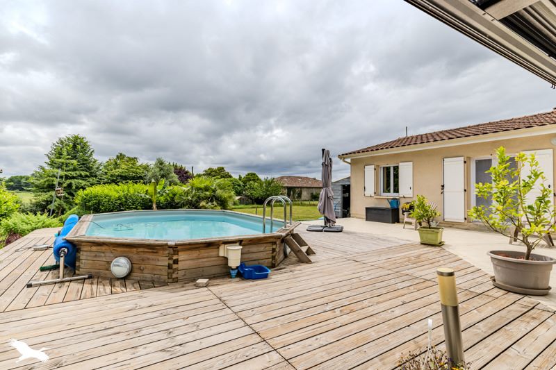 Vente Maison LUGAIGNAC - 7 pièces -199 m² - (33420)