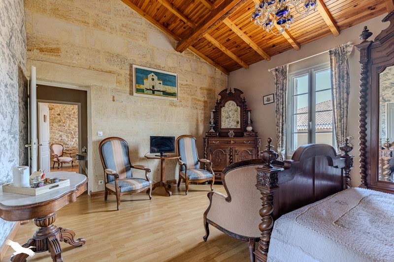 Vente Maison RAUZAN - 6 pièces -173 m² - (33420)