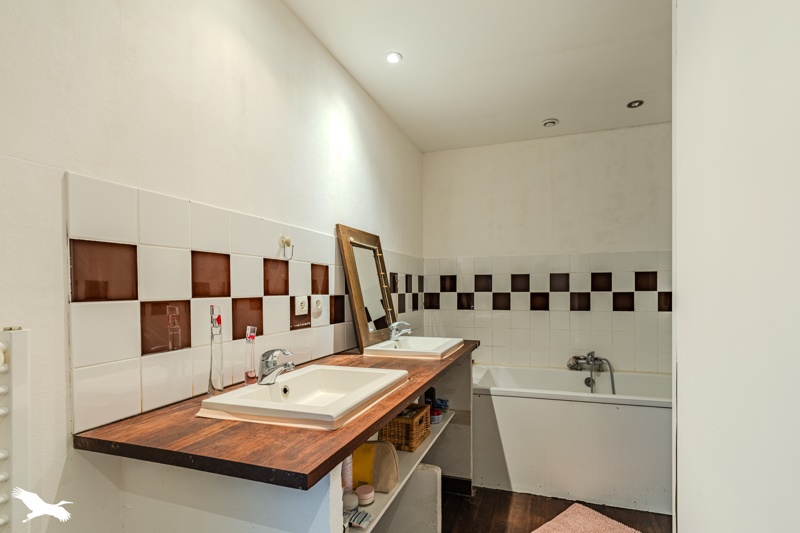 Vente Maison LUGASSON - 5 pièces -170 m² - (33760)