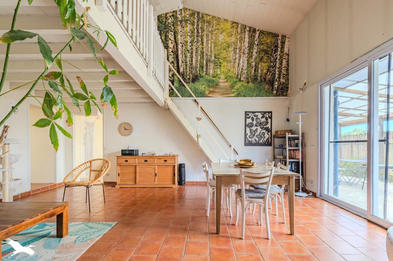Vente Maison LUGASSON - 5 pièces -170 m² - (33760)