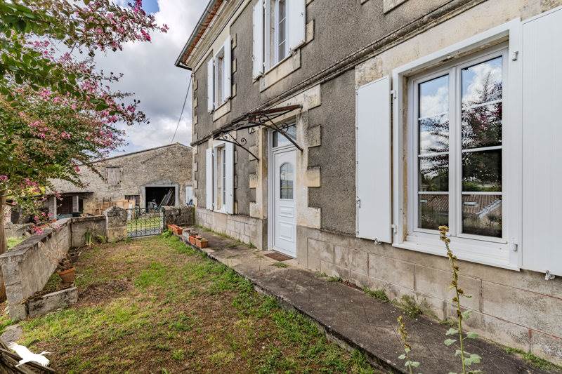 Vente Maison ST VINCENT DE PERTIGNAS - 4 pièces -125 m² - (33420)