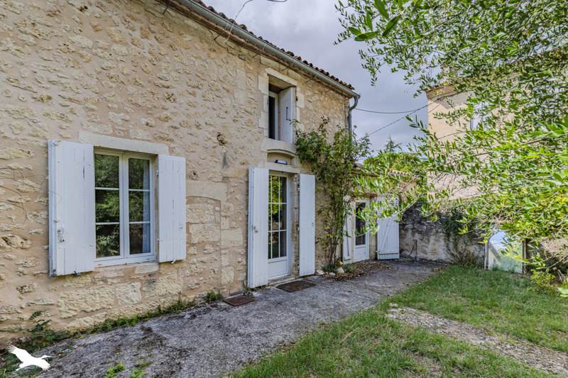 Vente Maison RAUZAN - 4 pièces -138 m² - (33420)
