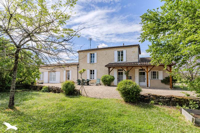 Vente Maison BLASIMON - 7 pièces -301 m² - (33540)