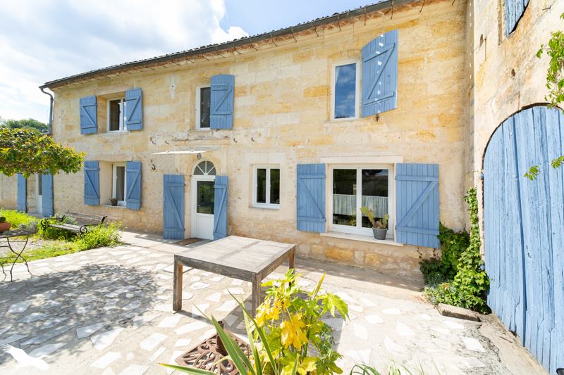 Vente Maison CABARA - 6 pièces -209 m² - (33420)