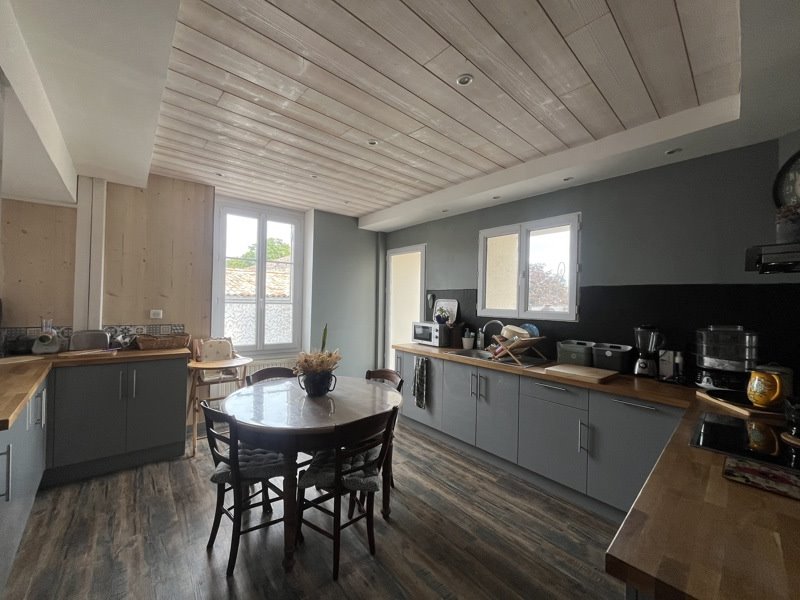 Vente Maison GREZILLAC - 3 pièces -106 m² - (33420)