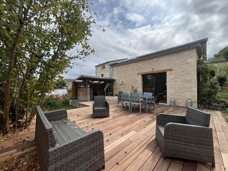 Vente Maison GREZILLAC - 5 pièces -165 m² - (33420)