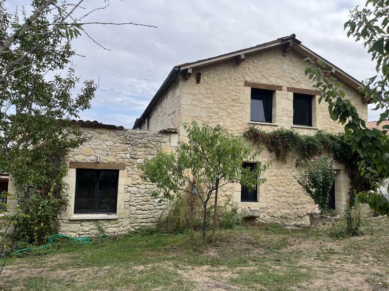 Vente Maison GREZILLAC - 5 pièces -165 m² - (33420)