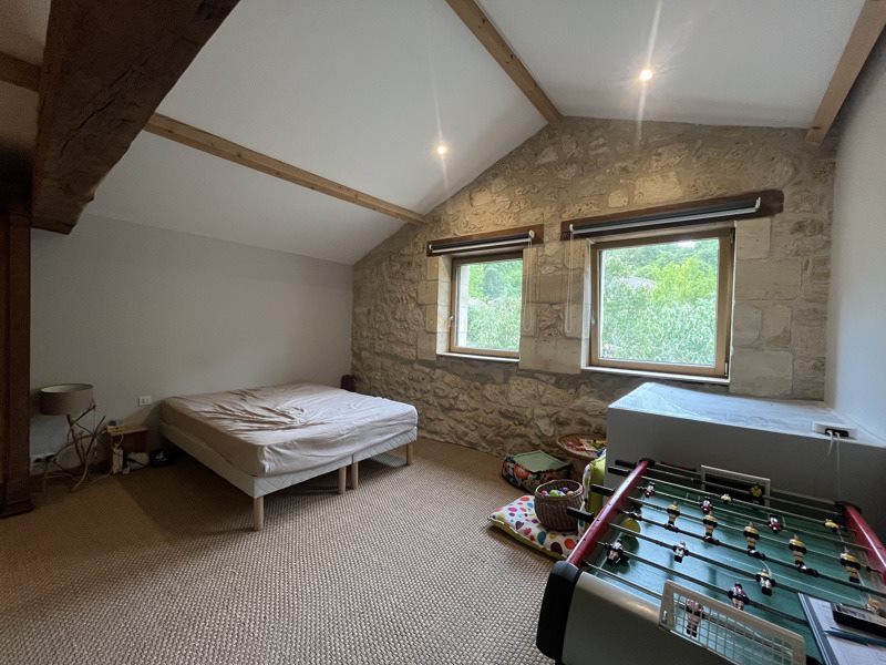 Vente Maison GREZILLAC - 5 pièces -165 m² - (33420)
