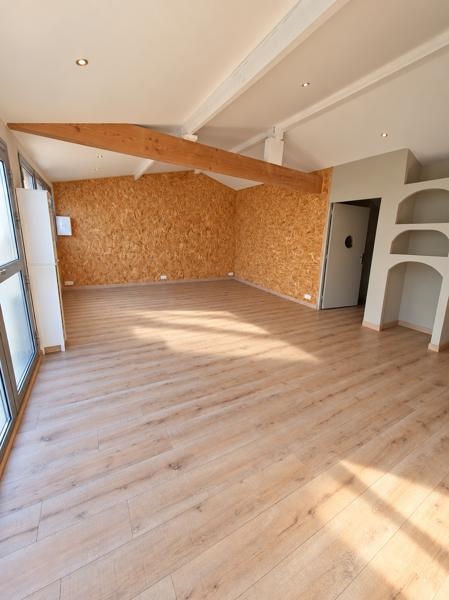 Vente Maison Grézillac - 1 pièce -35 m² - (33420)