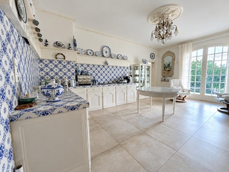 Vente Maison Rauzan - 5 pièces -209 m² - (33420)