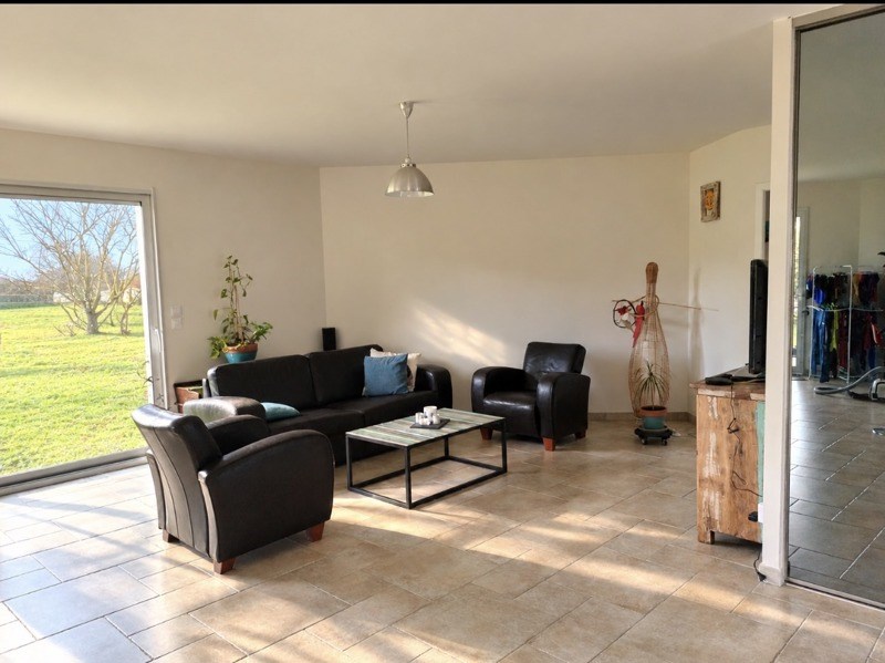 Vente Maison Daignac - 5 pièces -130 m² - (33420)