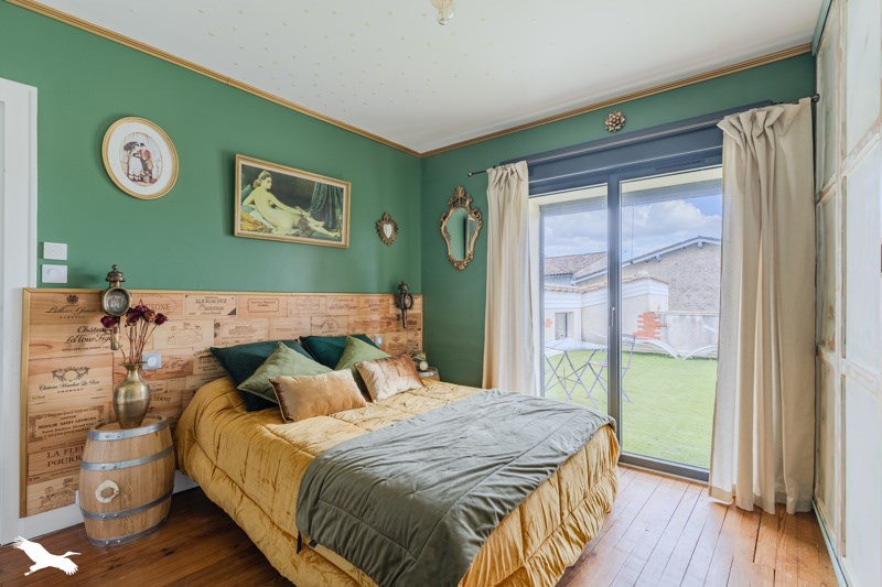 Vente Maison Saint-Vincent-de-Pertignas - 7 pièces -184 m² - (33420)
