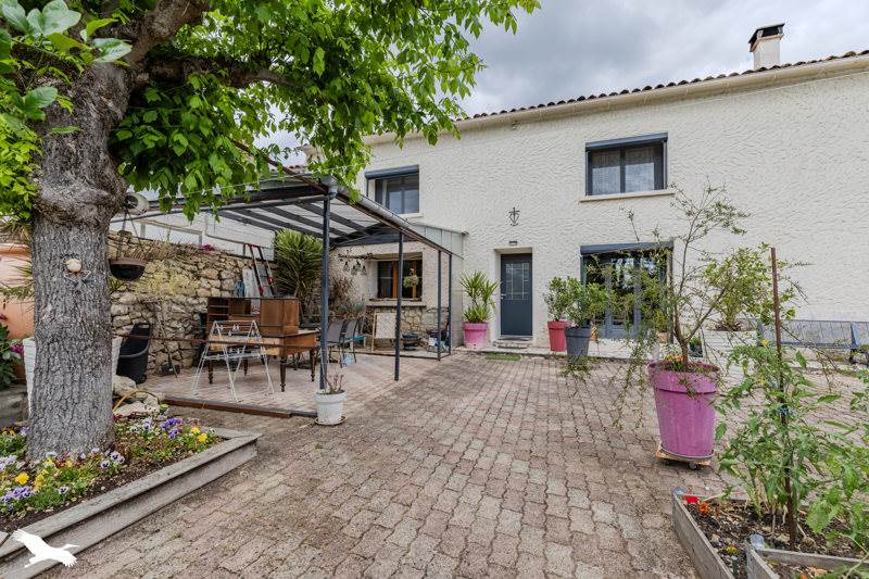 Vente Maison Saint-Vincent-de-Pertignas - 7 pièces -184 m² - (33420)