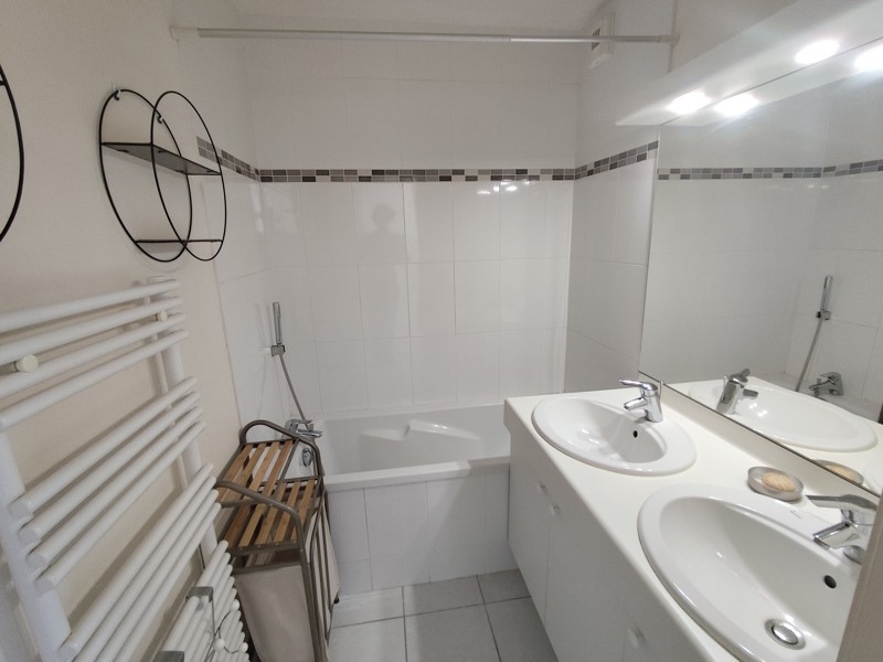 Vente Appartement BOUGUENAIS - 3 pièces -59 m² - (44340)