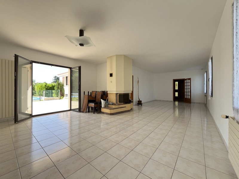 Vente Maison LA ROCHE SUR YON - 8 pièces -275 m² - (85000)