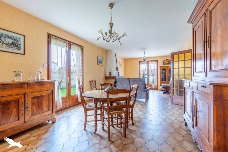 Vente Maison LA ROCHE SUR YON - 5 pièces -139 m² - (85000)