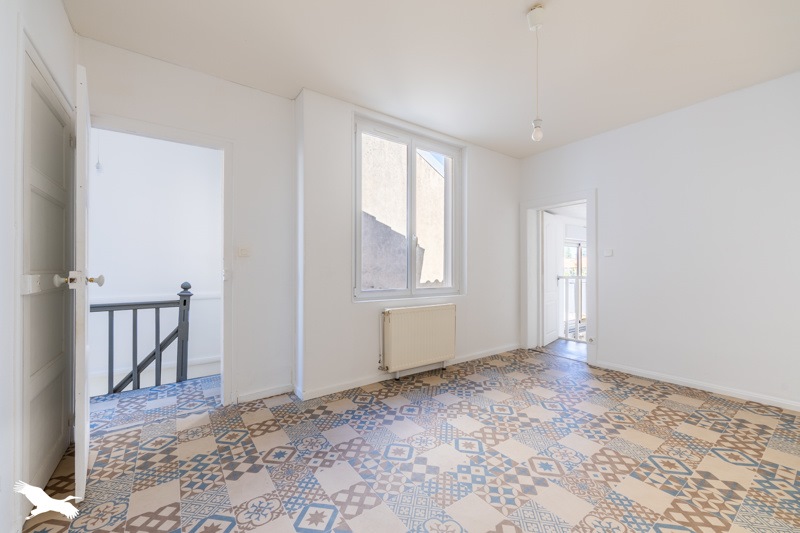 Vente Maison LA ROCHE SUR YON - 5 pièces -118 m² - (85000)