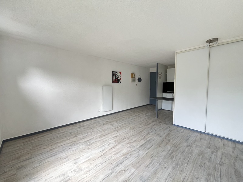 Vente Appartement LA ROCHE SUR YON - 1 pièce -23,5 m² - (85000)