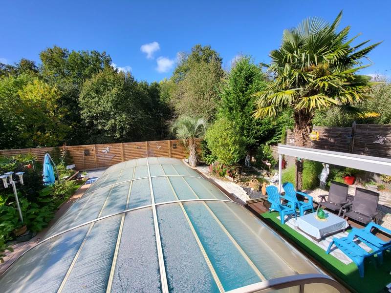 Vente Maison LA ROCHE SUR YON - 5 pièces -154 m² - (85000)