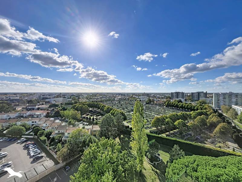 Vente Appartement La Roche-sur-Yon - 2 pièces -60 m² - (85000)