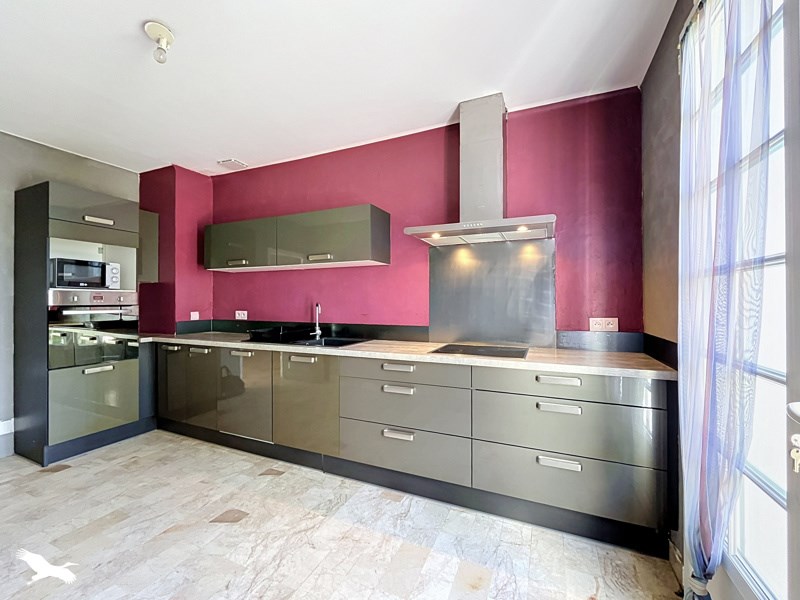 Vente Maison La Roche-sur-Yon - 7 pièces -177 m² - (85000)