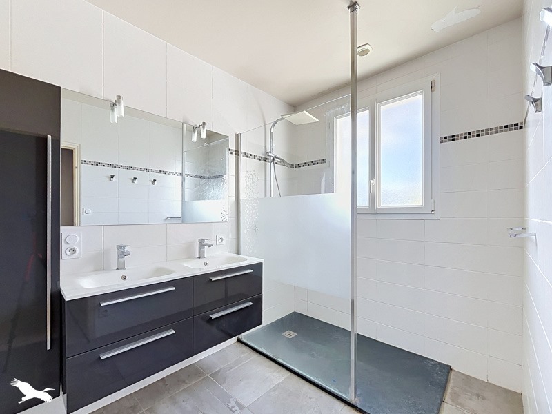 Vente Maison La Roche-sur-Yon - 7 pièces -177 m² - (85000)