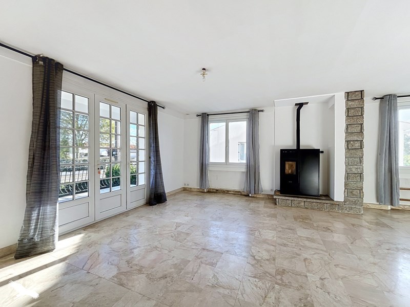 Vente Maison La Roche-sur-Yon - 7 pièces -177 m² - (85000)