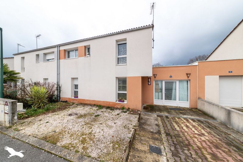 Vente Maison LA ROCHE SUR YON - 4 pièces -86 m² - (85000)