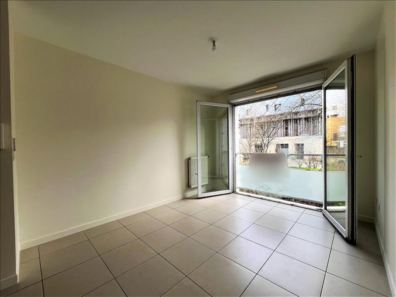 Vente Appartement BORDEAUX - 2 pièces -39 m² - (33300)