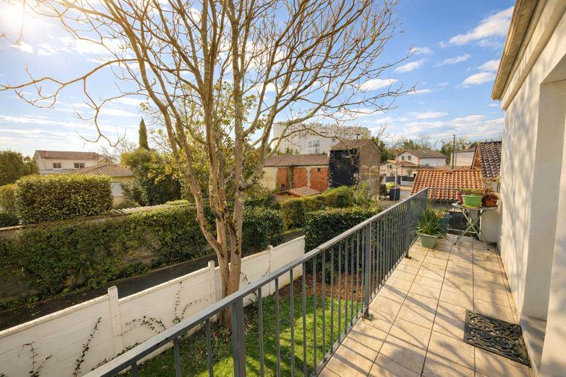 Vente Appartement LE BOUSCAT - 3 pièces -65 m² - (33110)