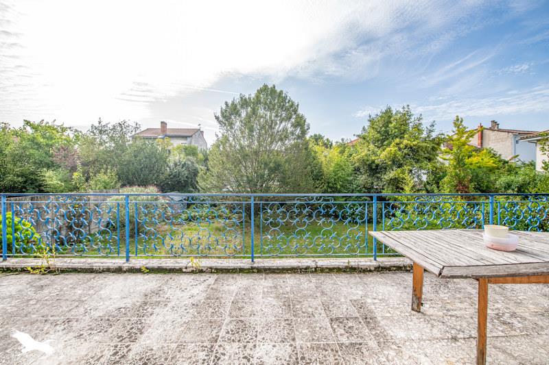 Vente Maison LE BOUSCAT - 9 pièces -255 m² - (33110)