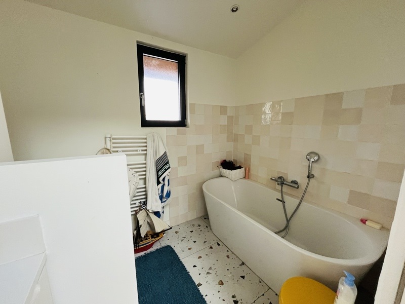 Vente Maison LE BOUSCAT - 5 pièces -140 m² - (33110)