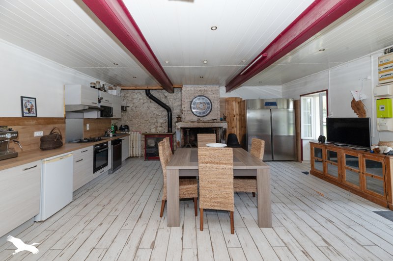 Vente Maison VALEYRAC - 9 pièces -142 m² - (33340)