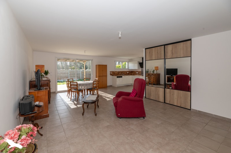 Vente Maison VENDAYS MONTALIVET - 5 pièces -90 m² - (33930)