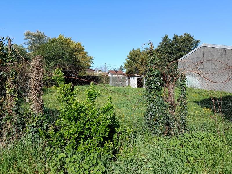 Terrain à vendre · à Queyrac · 41 300 €