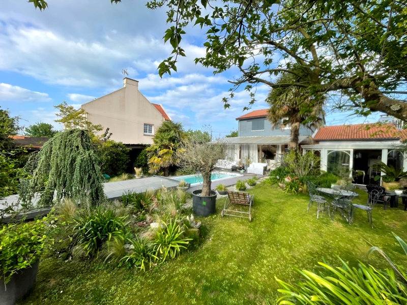 Vente Maison LA CHEVROLIERE - 8 pièces -180 m² - (44118)