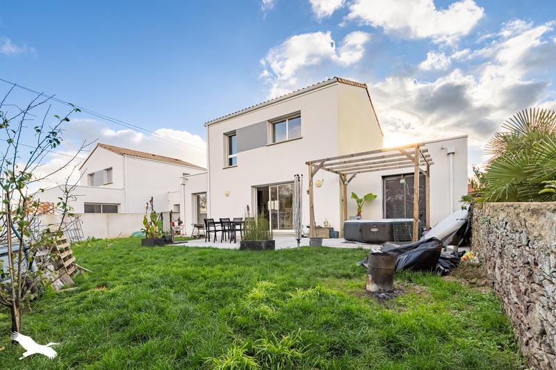 Vente Maison ST LUMINE DE COUTAIS - 4 pièces -132 m² - (44310)