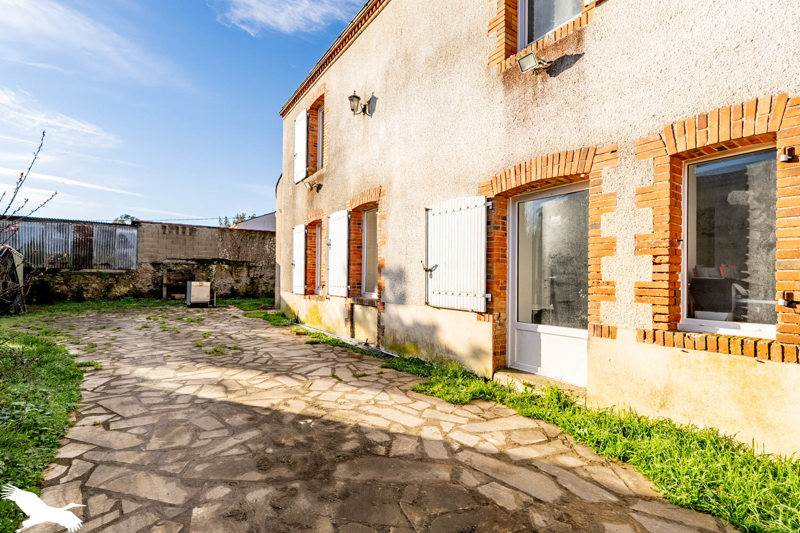 Vente Maison LA LIMOUZINIERE - 7 pièces -172 m² - (44310)