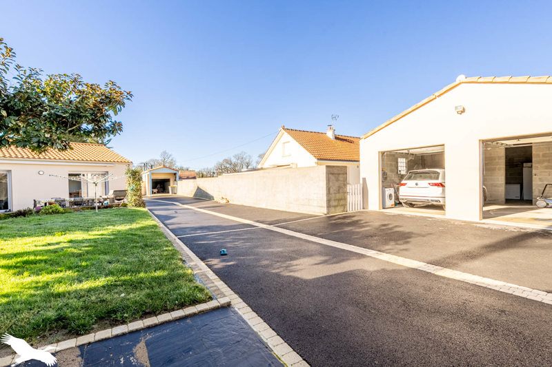 Vente Maison ST PHILBERT DE GRAND LIEU - 6 pièces -157 m² - (44310)