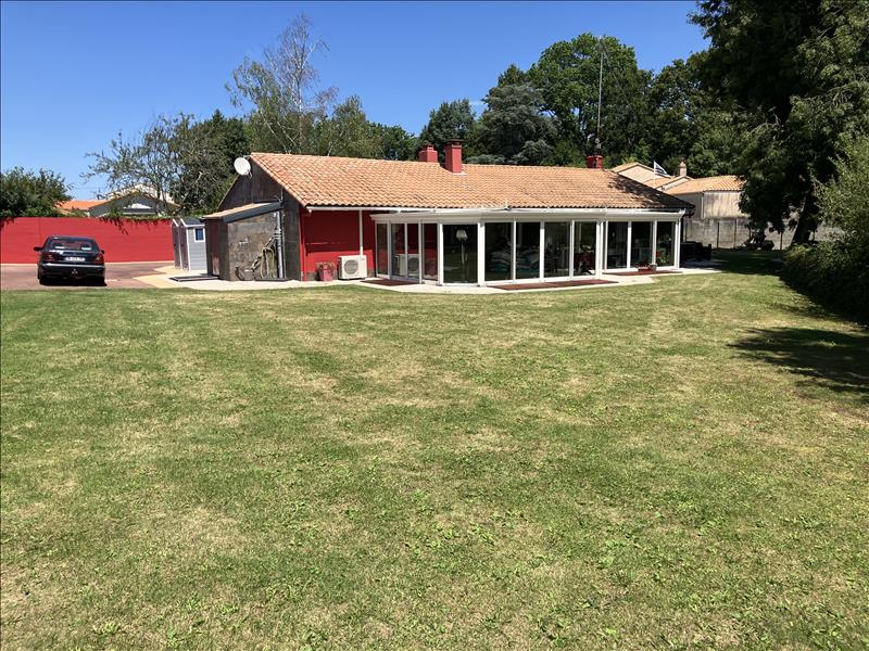 Vente Maison ST PHILBERT DE GRAND LIEU - 5 pièces -213,8 m² - (44310)