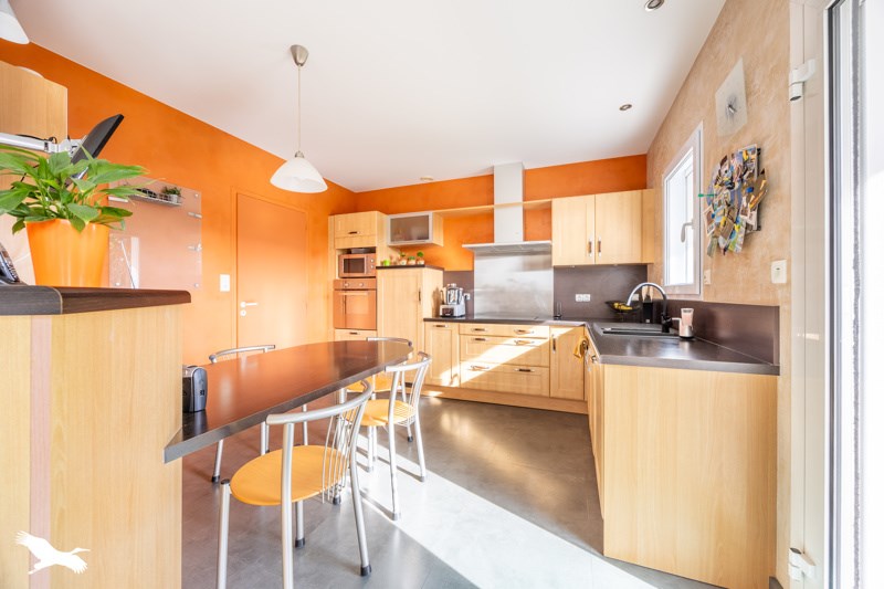 Vente Maison DOMPIERRE SUR YON - 6 pièces -143 m² - (85170)