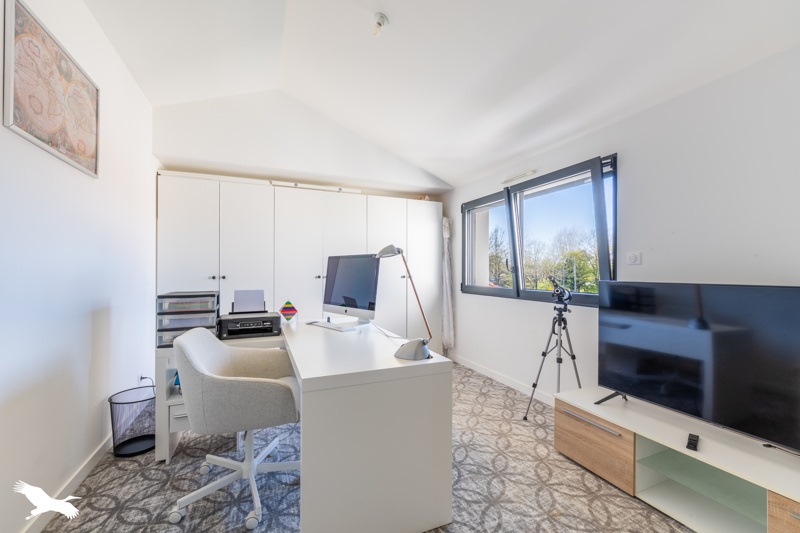 Vente Maison MONTAIGU VENDEE - 5 pièces -187 m² - (85600)