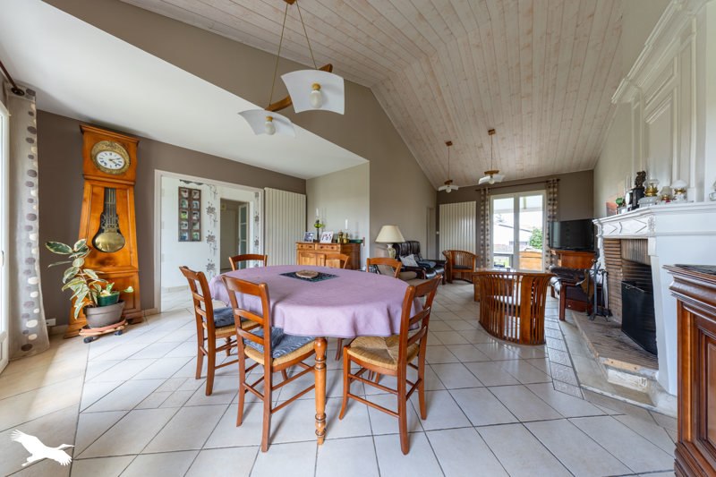 Vente Maison DOMPIERRE SUR YON - 7 pièces -124 m² - (85170)